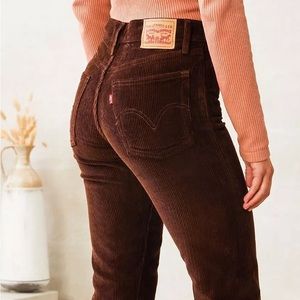 NWOT Levi’s Women’s Corduroy Wedgie Straight Jeans